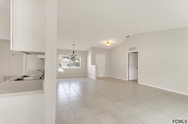 Building Photo - 3 Bedroom 2 Bath Single Family Home on a Cul-de-sac