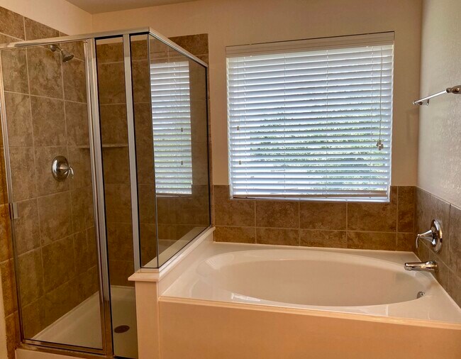 Building Photo - 6407 Densberry Ln