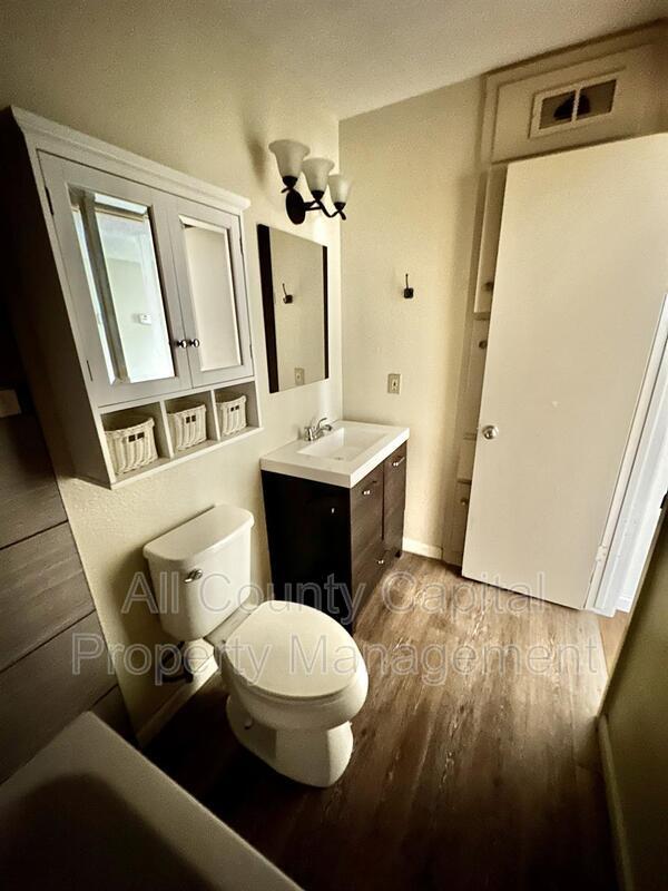 Building Photo - 3438 Willowrun Dr