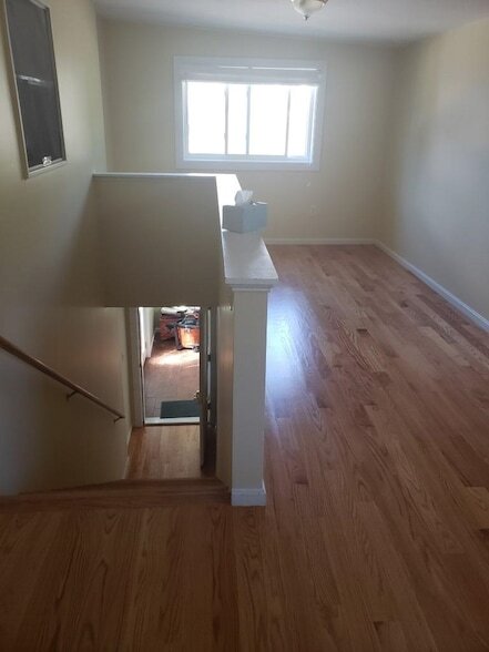 Building Photo - 13 Rogers St