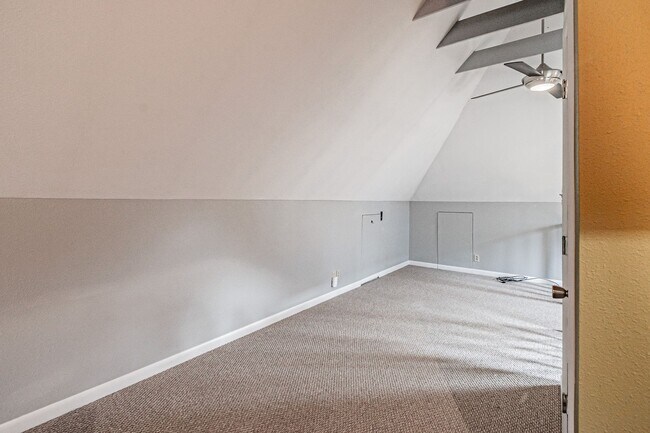 Building Photo - Charming 3BD, 2BA Wash Park Home with 2-Car Garage
