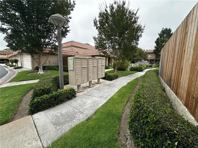 Building Photo - 18598 Creek Ln