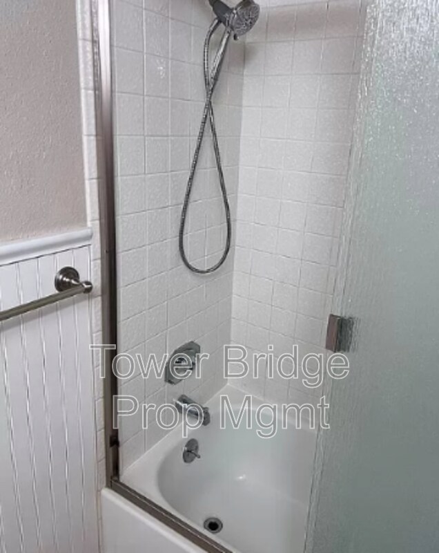 Building Photo - 11150 Trinity River Dr