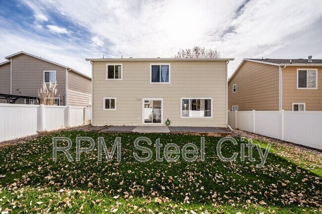 Building Photo - 2231 Meadowlark Ln