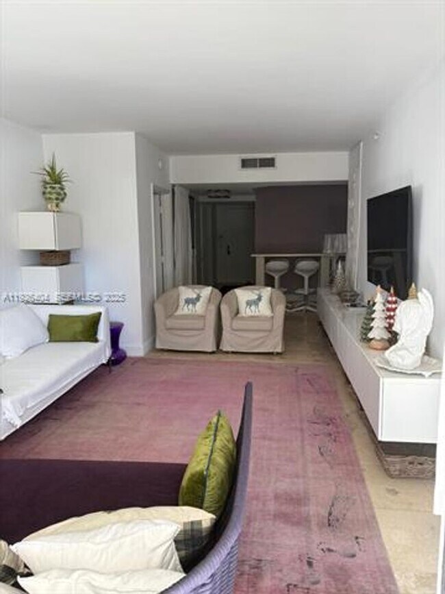 Building Photo - 4779 Collins Ave