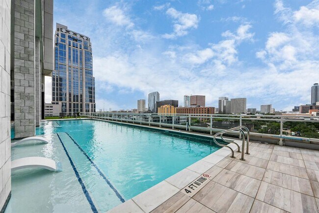 Building Photo - 1409 Post Oak Blvd