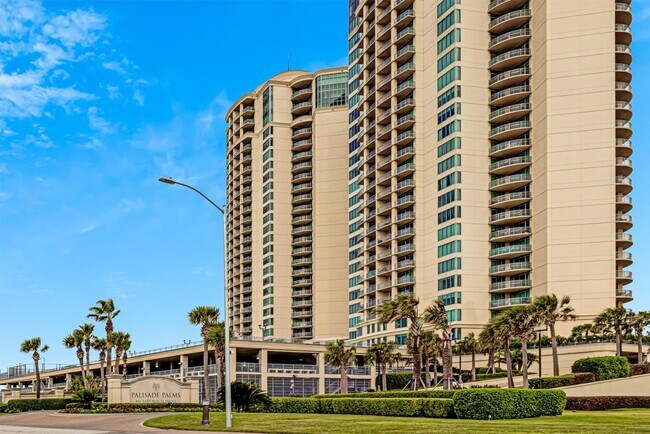 Building Photo - 801 E Beach Dr