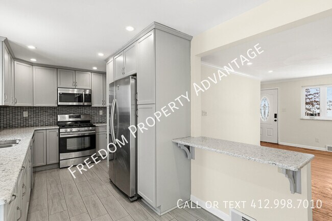 Building Photo - 25 Ridge Dr