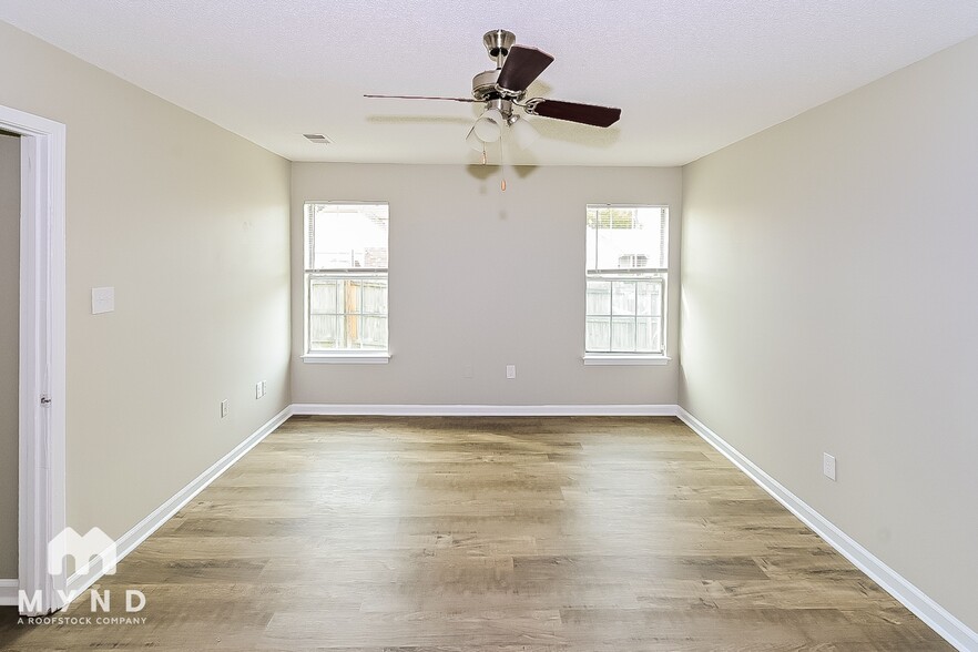 Building Photo - 7792 Lowrance Rd