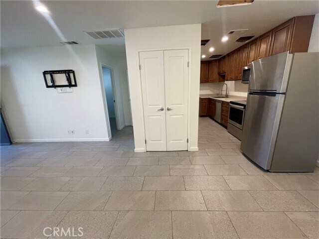 Building Photo - 2812 N Auburn Ct