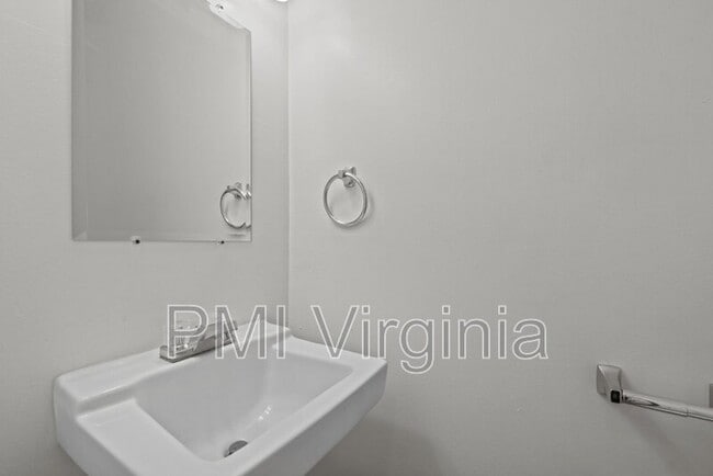 Building Photo - 3772 Pepperwood Ct