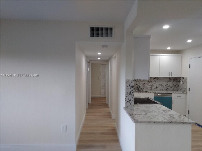 Building Photo - 8325 SW 72nd Ave