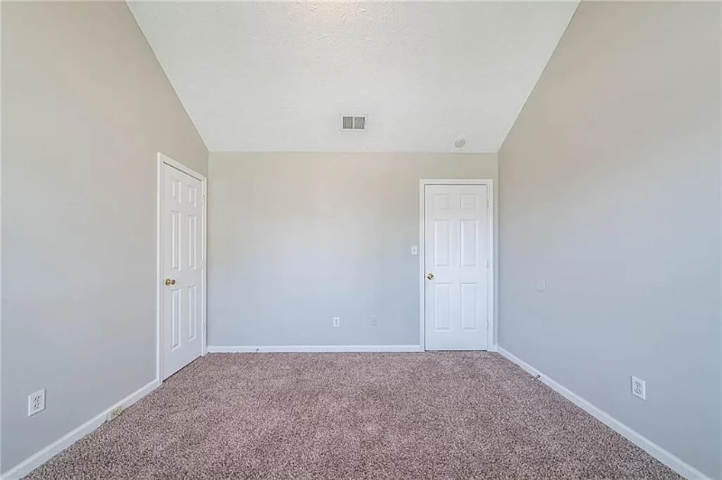 Building Photo - 3283 Sugar Creek Falls Ave SE