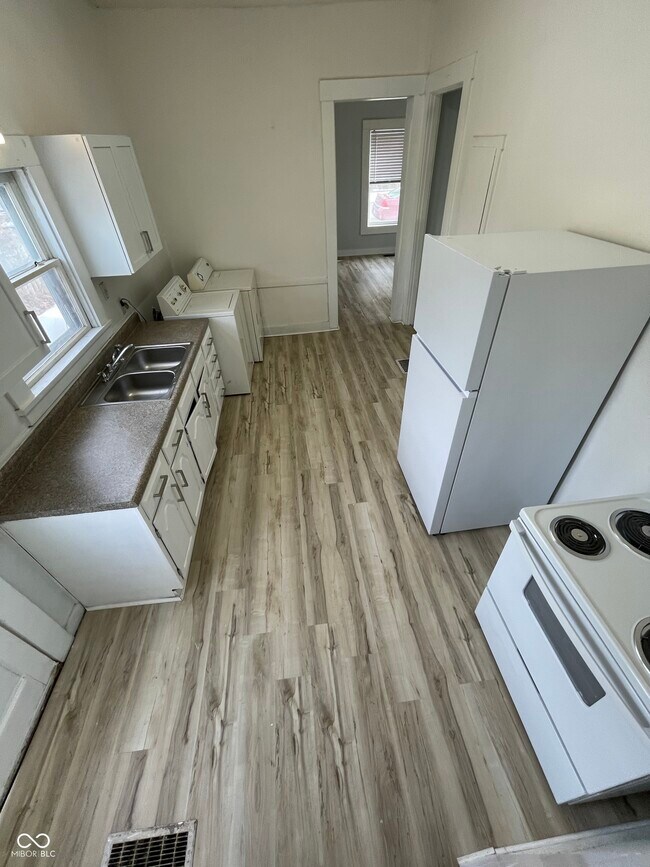 Building Photo - 610 S Gallatin St