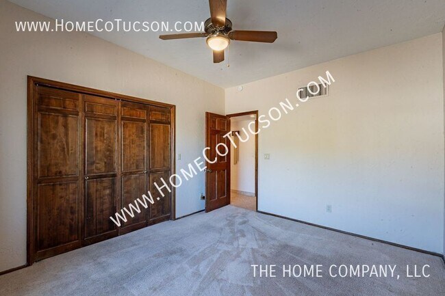 Building Photo - 5411 N Sundance Pl