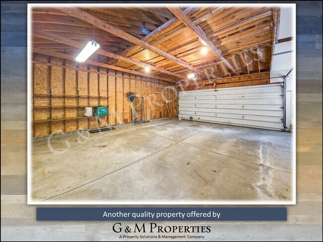 Building Photo - Rare 4-Bedroom Home Rental in the Penfield School District!