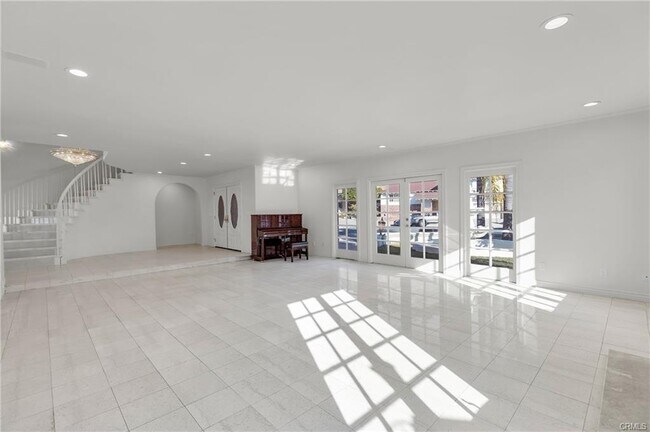 Building Photo - 1761 Hillfair Dr