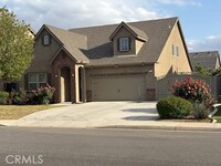 Building Photo - 10213 Hillgate Ave