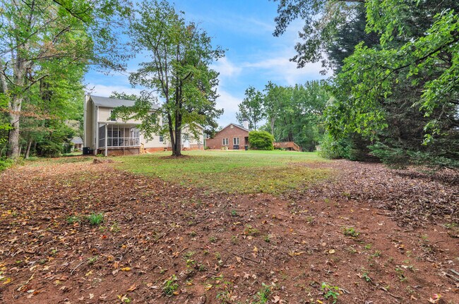 Building Photo - 517 Laurel Tree Ln