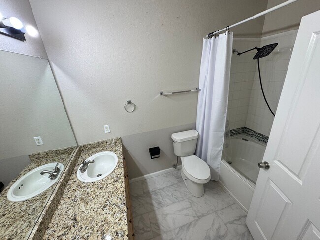 Building Photo - 4005 S Dillon Way