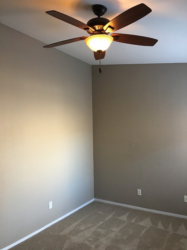 Building Photo - 2001 Quartz Cliff St