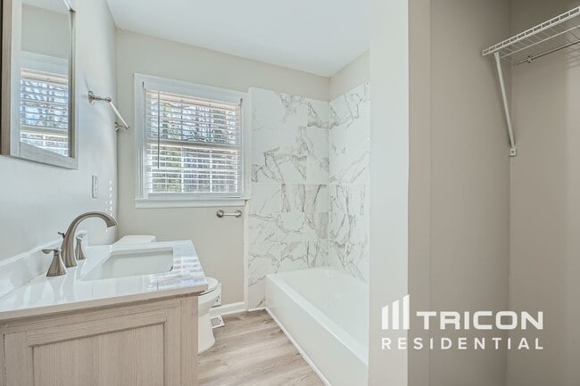 Building Photo - 5336 Orchard Pl