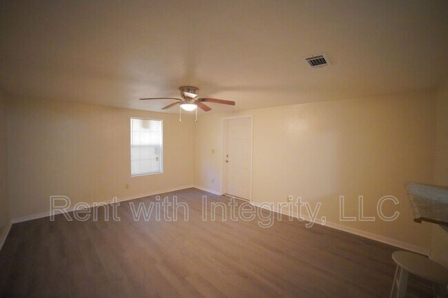 Building Photo - 1228 Alabama St