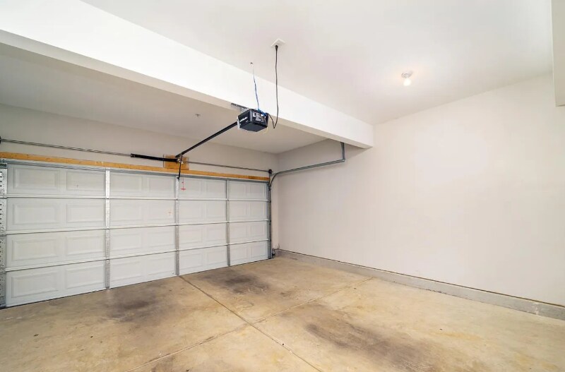 Building Photo - 1135 Somerset Springs Dr