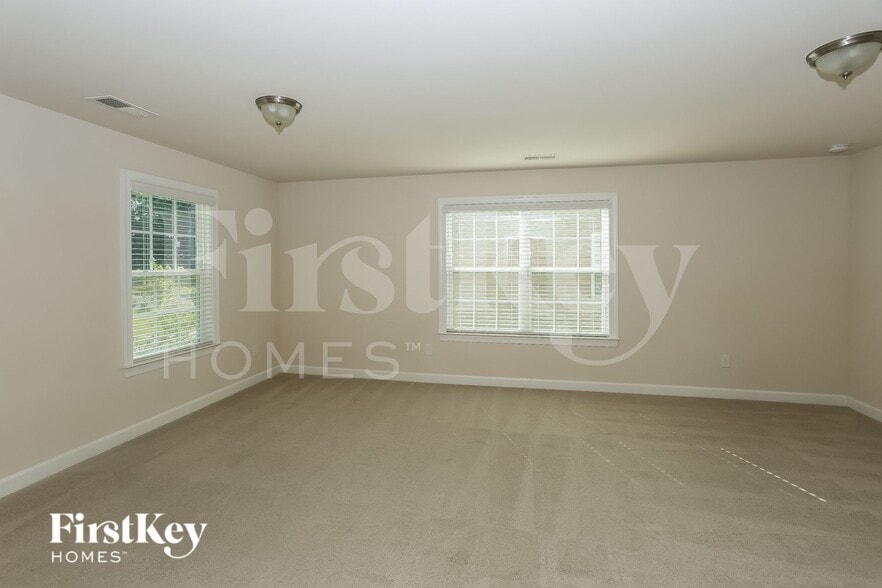 Building Photo - 9863 Travertine Trail
