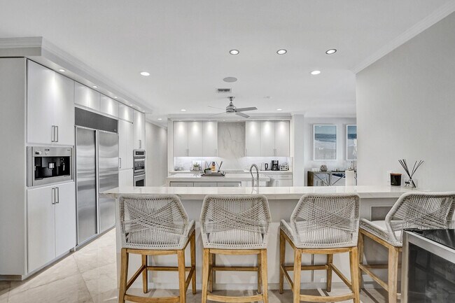 Building Photo - 73 Nurmi Dr