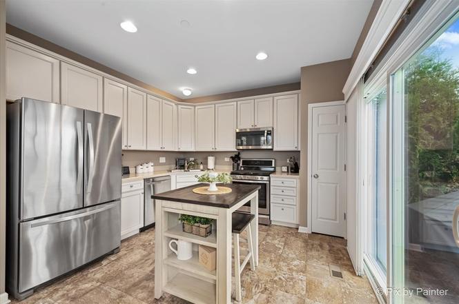 Building Photo - 10097 Cummings St