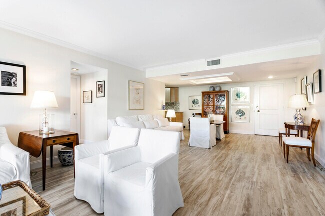 Building Photo - 2773 S Ocean Blvd