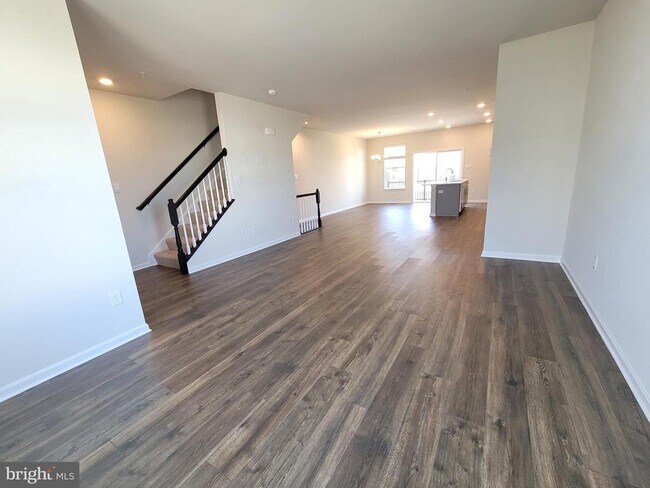 Building Photo - 762 Union St