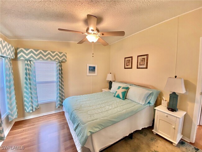 Primary Photo - 183 Oceans Blvd