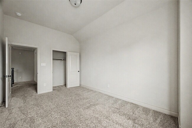 Building Photo - 38 Jonquil Pl