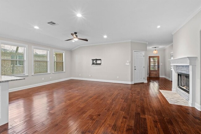 Building Photo - 309 Creek Ridge Ln