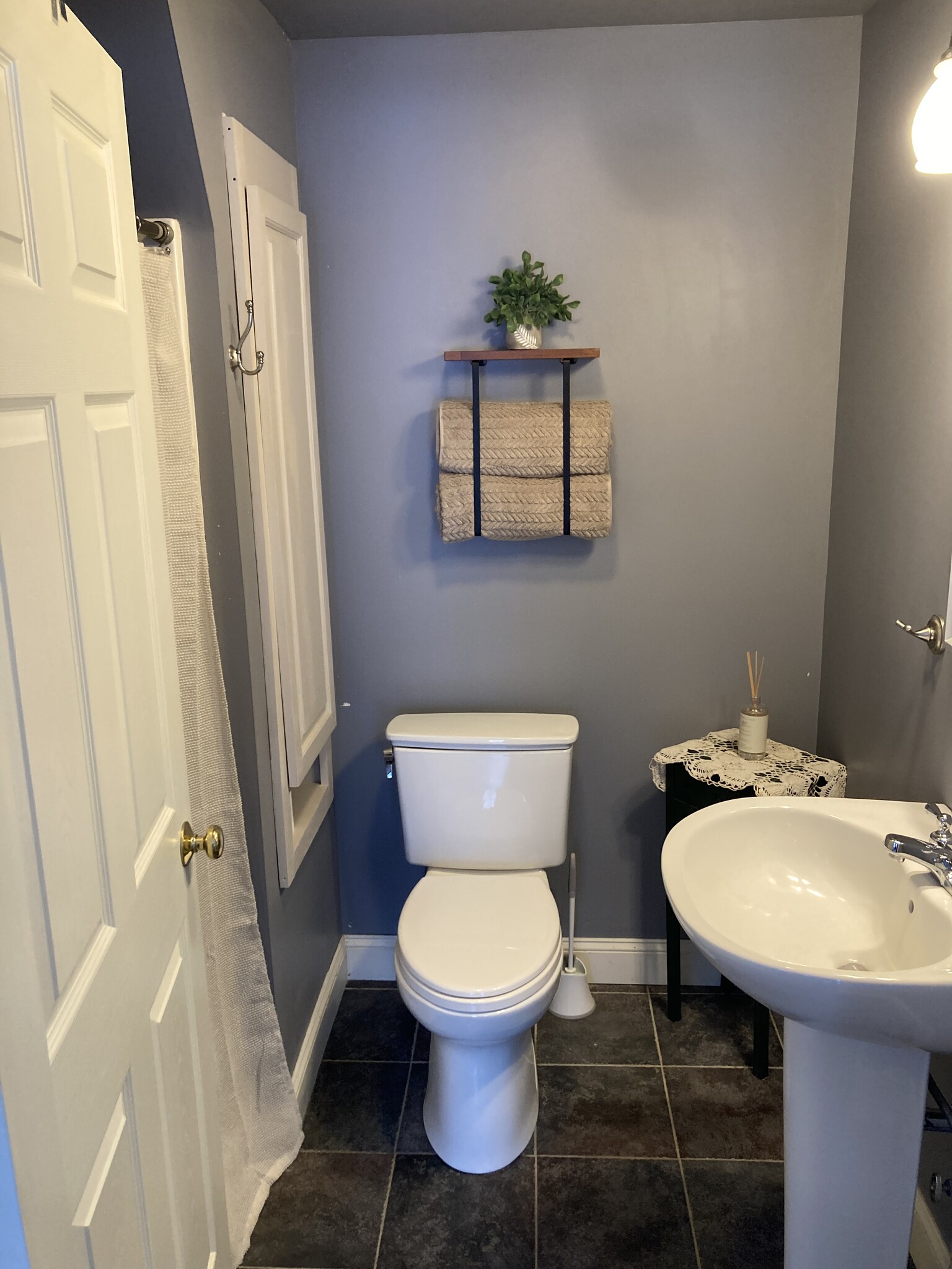 Building Photo - 156 Burpee Hill Rd