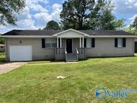 Building Photo - 2108 English Dr SW