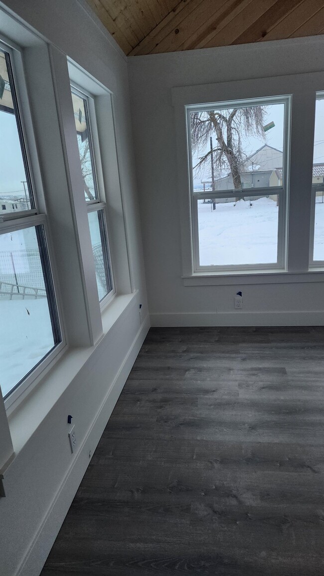 Building Photo - 6200 Smithson Rd