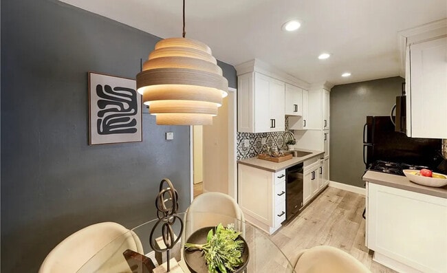 Building Photo - 1 bedroom/1bathroom