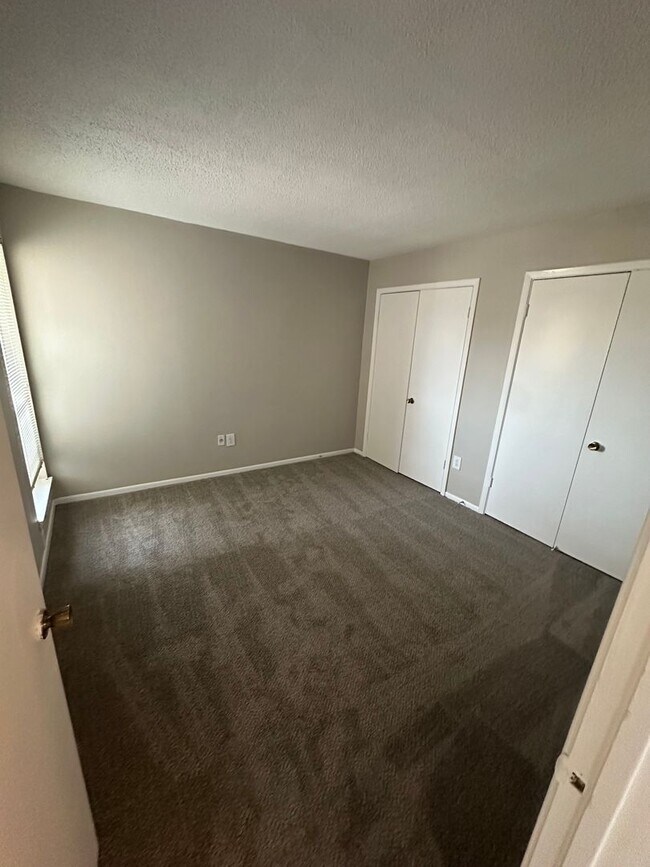 Building Photo - 2BD/2BA Condo located on the Germantown/Memphis Line!