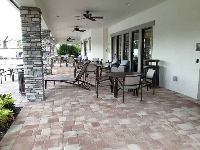 Building Photo - 4582 San Fratello Cir