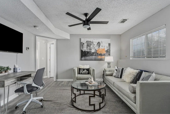 Building Photo - Merriam 4 plex