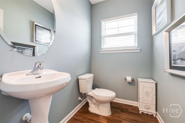 Building Photo - 285 Willow Point Cir