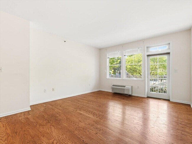 Building Photo - 4 Constellation Pl