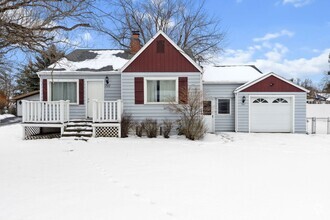 Building Photo - Beautifully Updated Spokane Valley Home wi...