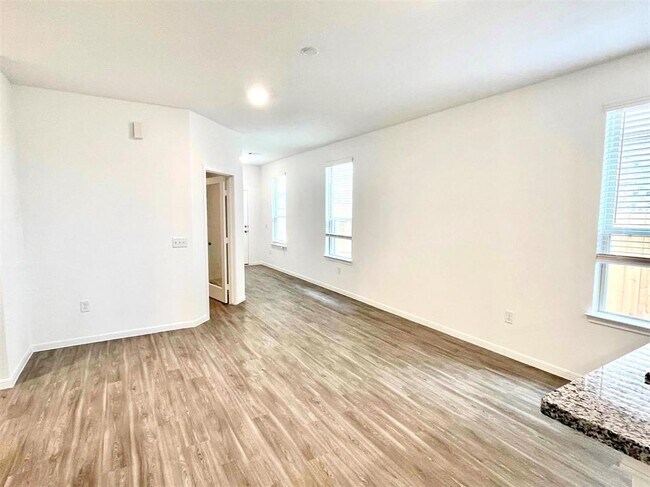 Building Photo - 22627 Bolanzo Ln