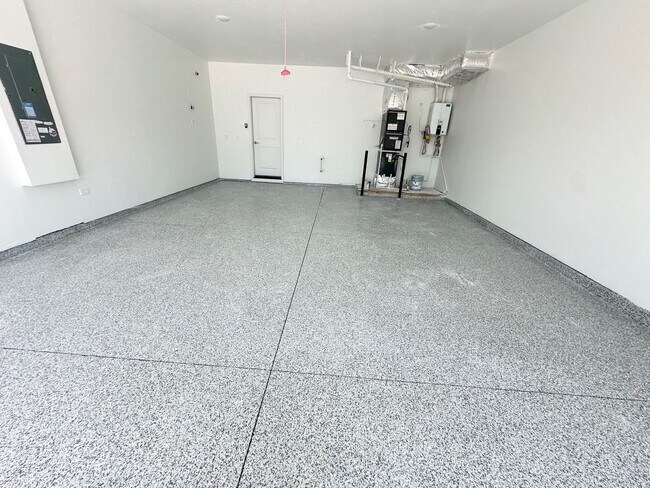 Building Photo - Spacious Luxury Townhome Designed for Modern Living