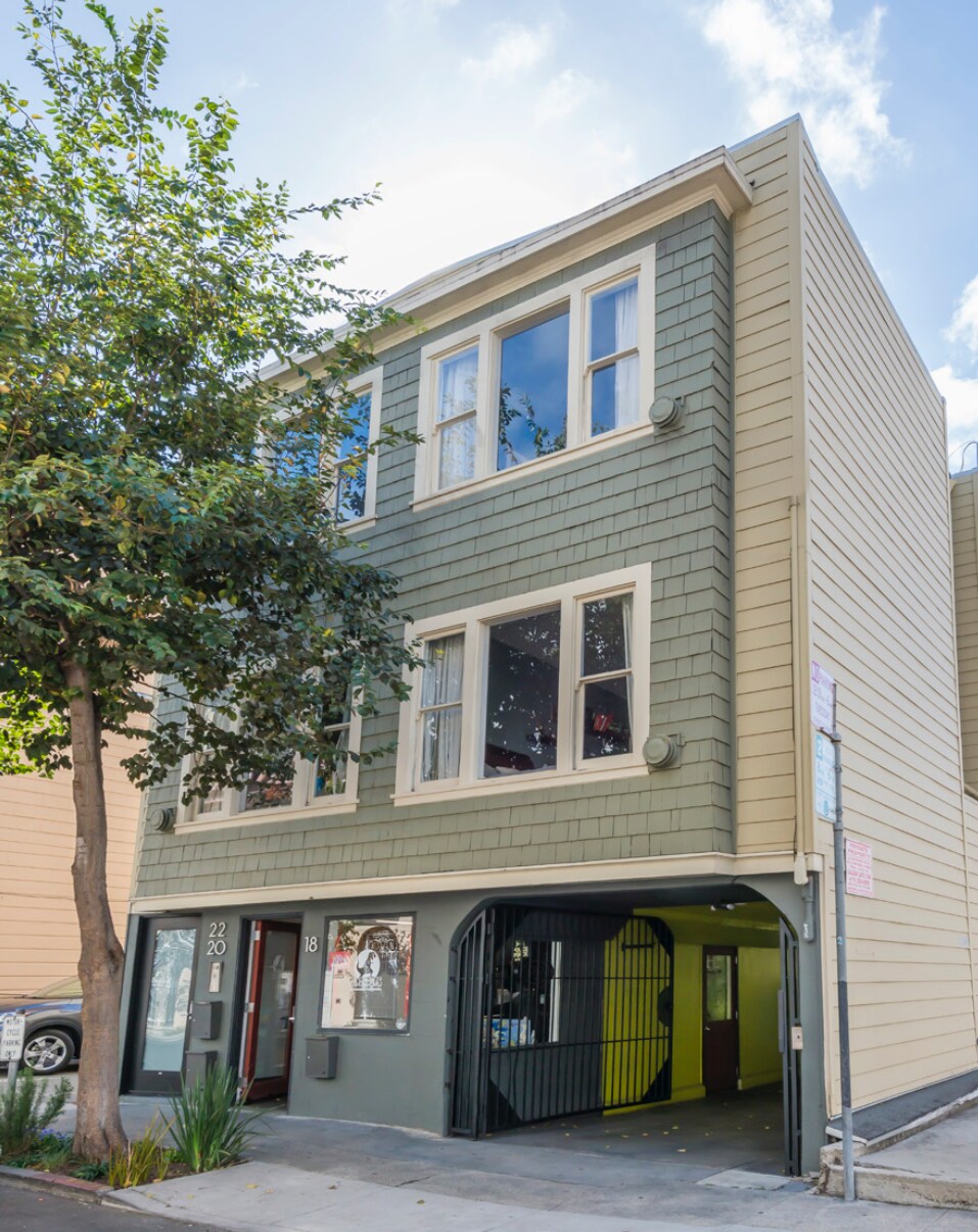 Exterior - 18 Boardman Plz