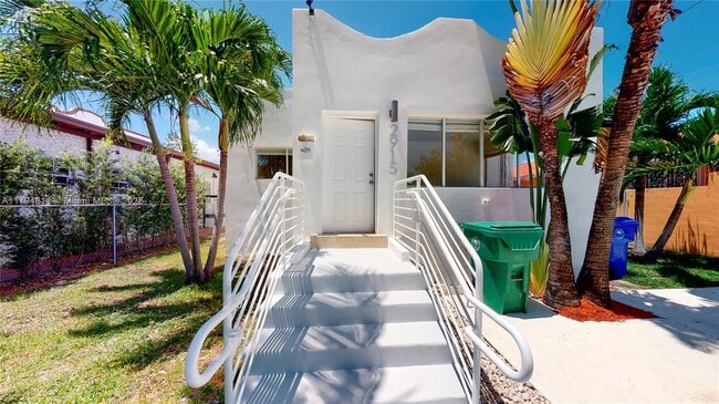 Primary Photo - 2915 SW 24th St